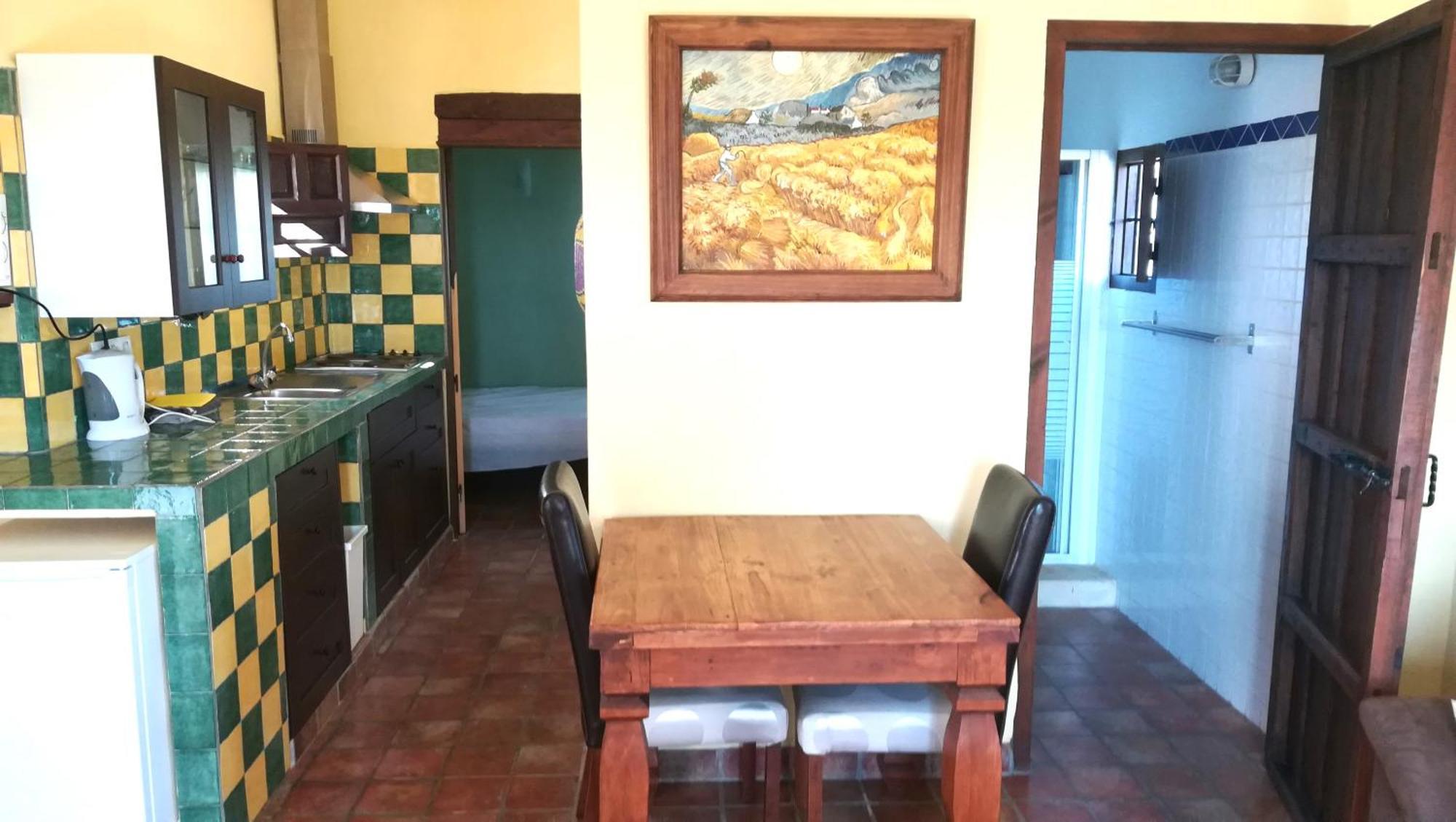 Castle Tower Ground Floor Apartment In Rural Holiday Park 'Cezanne' Tolox Eksteriør billede
