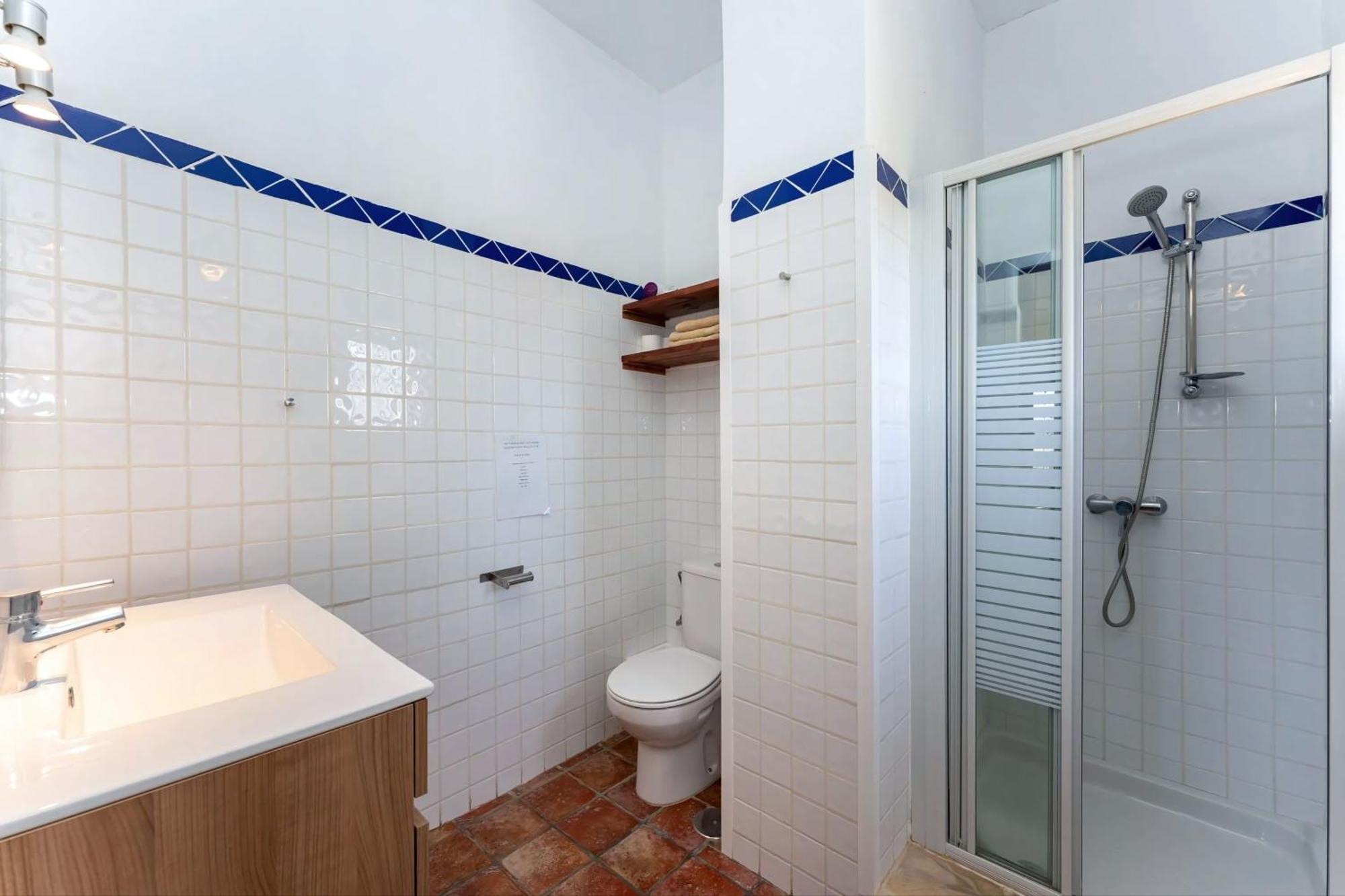 Castle Tower Ground Floor Apartment In Rural Holiday Park 'Cezanne' Tolox Eksteriør billede